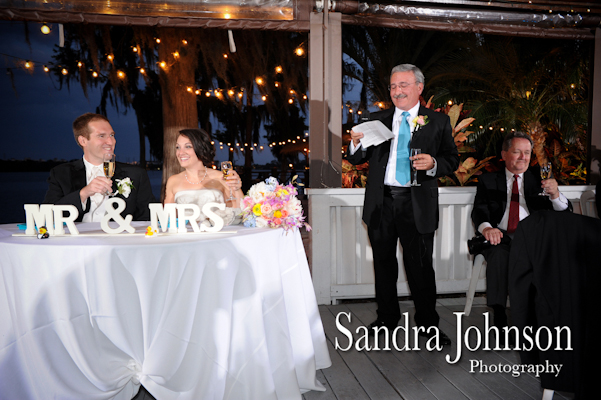 Best Lakeside wedding at Paradise Cove in Orlando, Florida - Wedding photographer - Sandra Johnson (SJFoto.com)